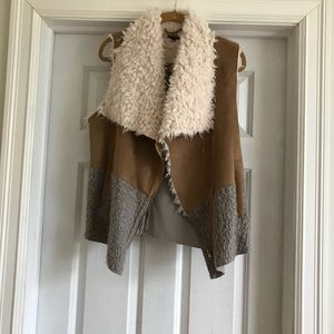 Camel shearling vest - size L